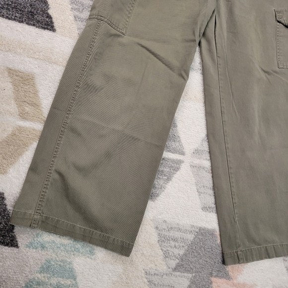 Y2K Olive Green Authentic 2000s khaki cargo pants size 13 - Picture 7 of 9